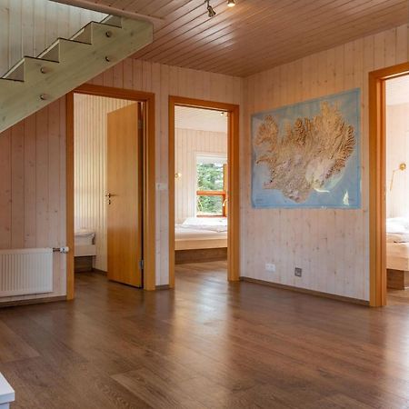Gorgeous Riverside Lodge In The South Of Iceland Рейкхольт Экстерьер фото