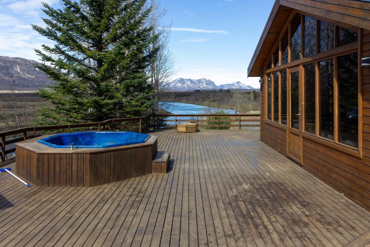 Gorgeous Riverside Lodge In The South Of Iceland Рейкхольт Экстерьер фото