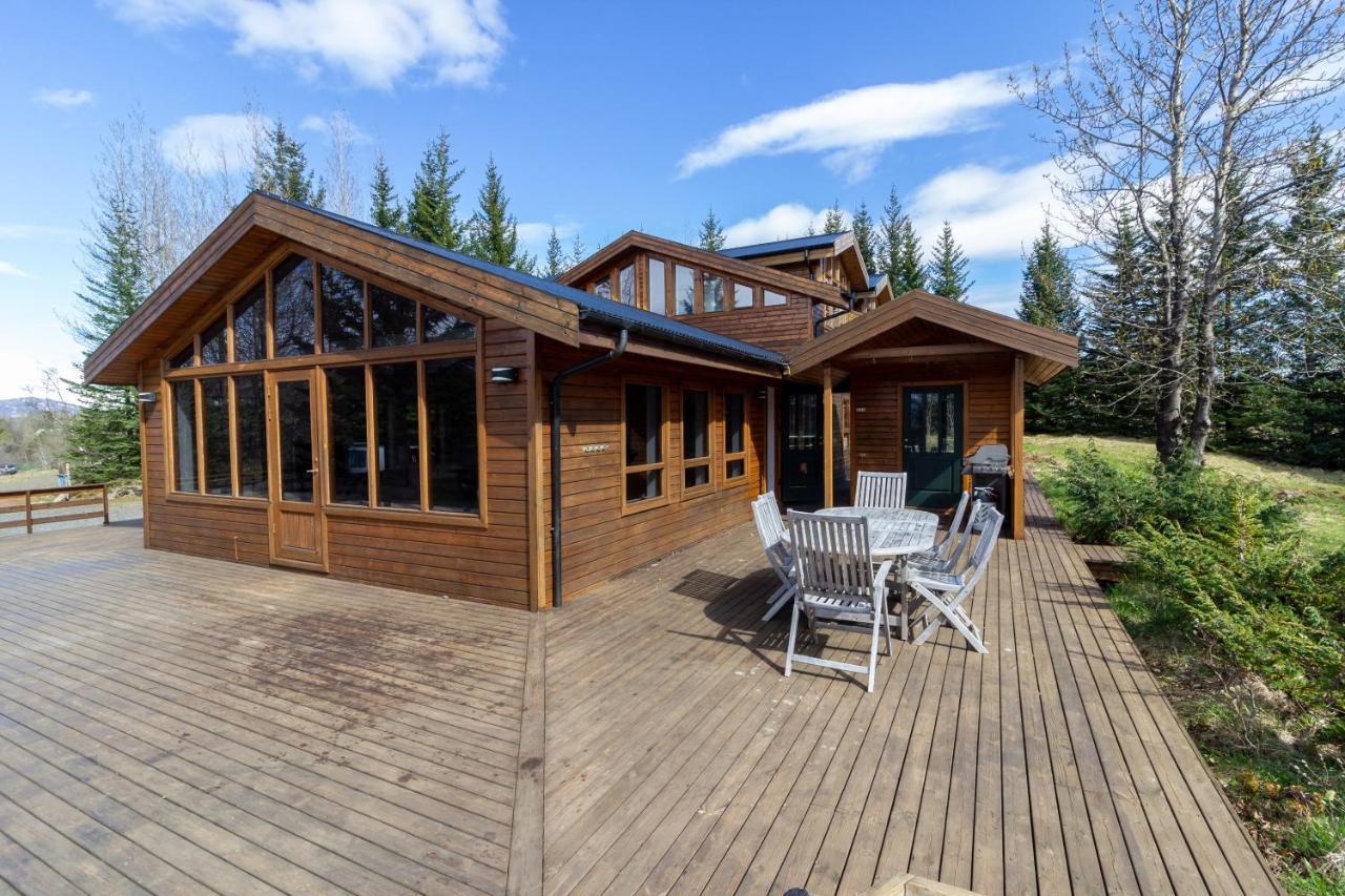 Gorgeous Riverside Lodge In The South Of Iceland Рейкхольт Экстерьер фото